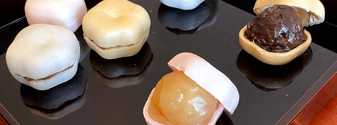 梅花亭 嘉永3年 1850年 創業の梅もなか どら焼きなど和菓子の老舗です